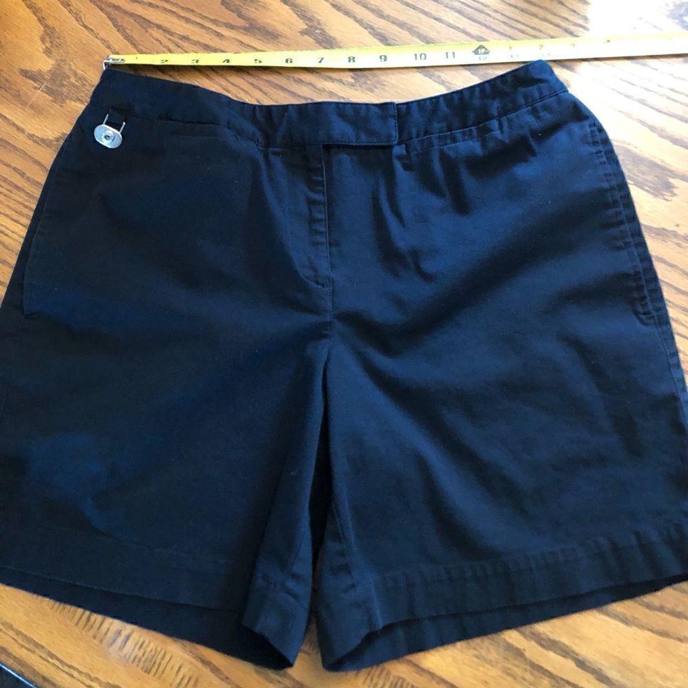 Liz Golf Kylie Women’s Bermuda Walking/golf Shorts Sz 10 Petite Black